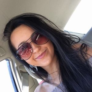 Meet your Posher, Macy